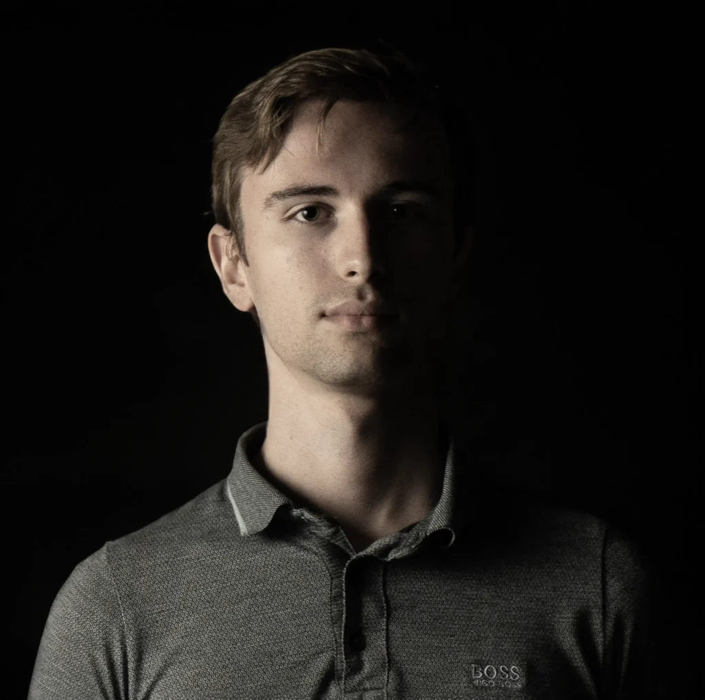 Owner of moxiq picture